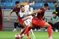 爱游戏网页版入口-关于上海上港防守坚固，力保不败的信息