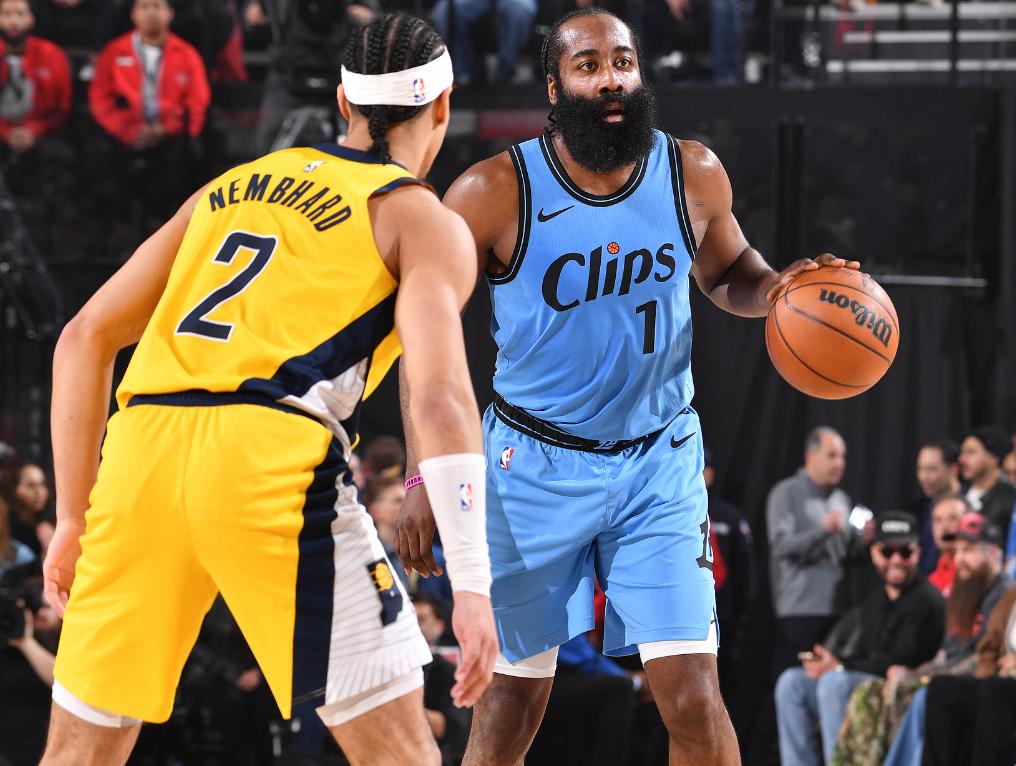 快船扭转局面，成功晋级季后赛