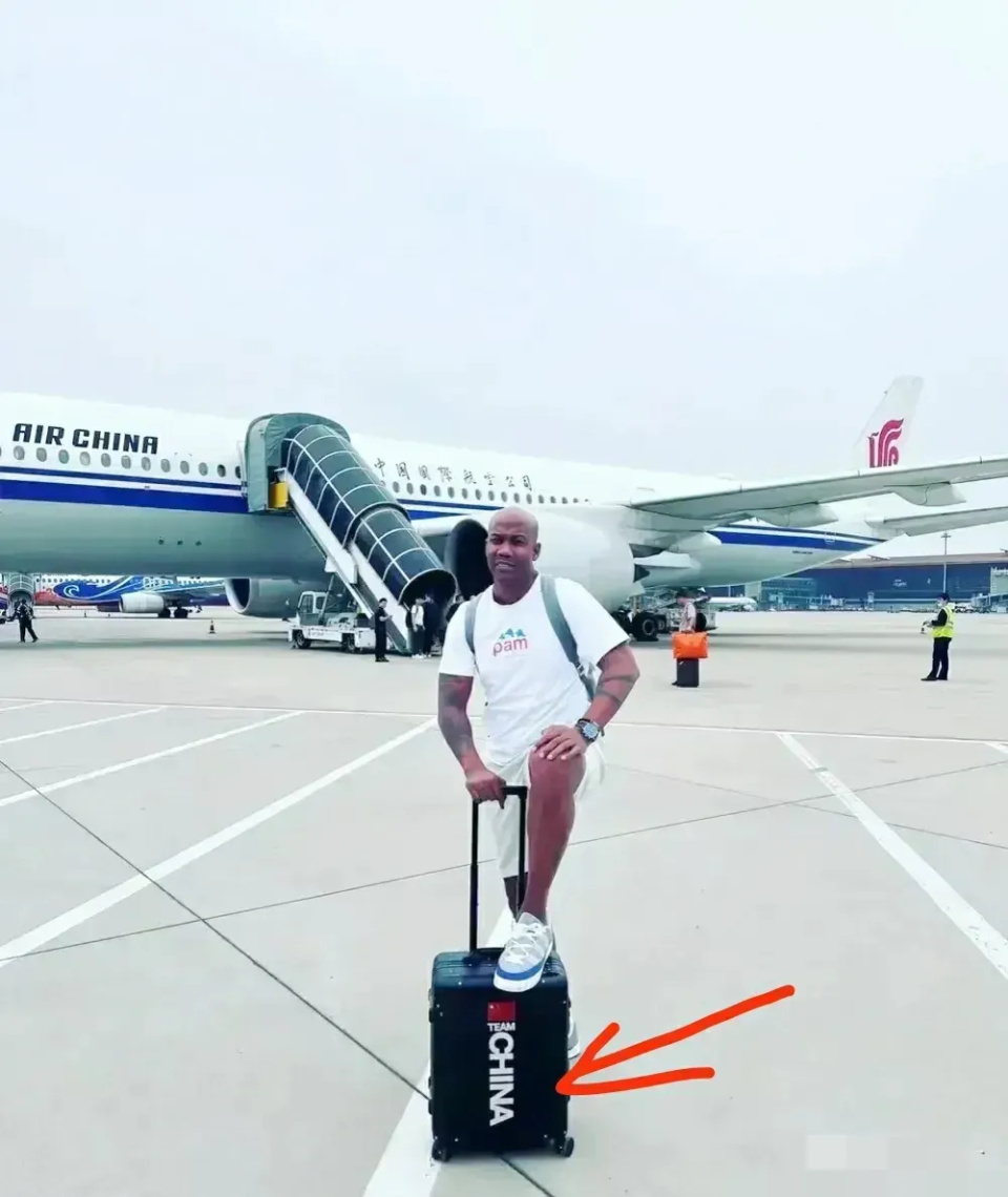 包含马布里火线加盟北京队，备战下一场重要比赛的词条