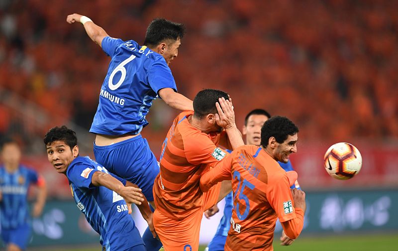 包含苏宁挑战鲁能,双雄对决看点十足,谁能笑到最后的词条 包含苏宁挑战鲁能,双雄对决看点十足,谁能笑到最后的词条