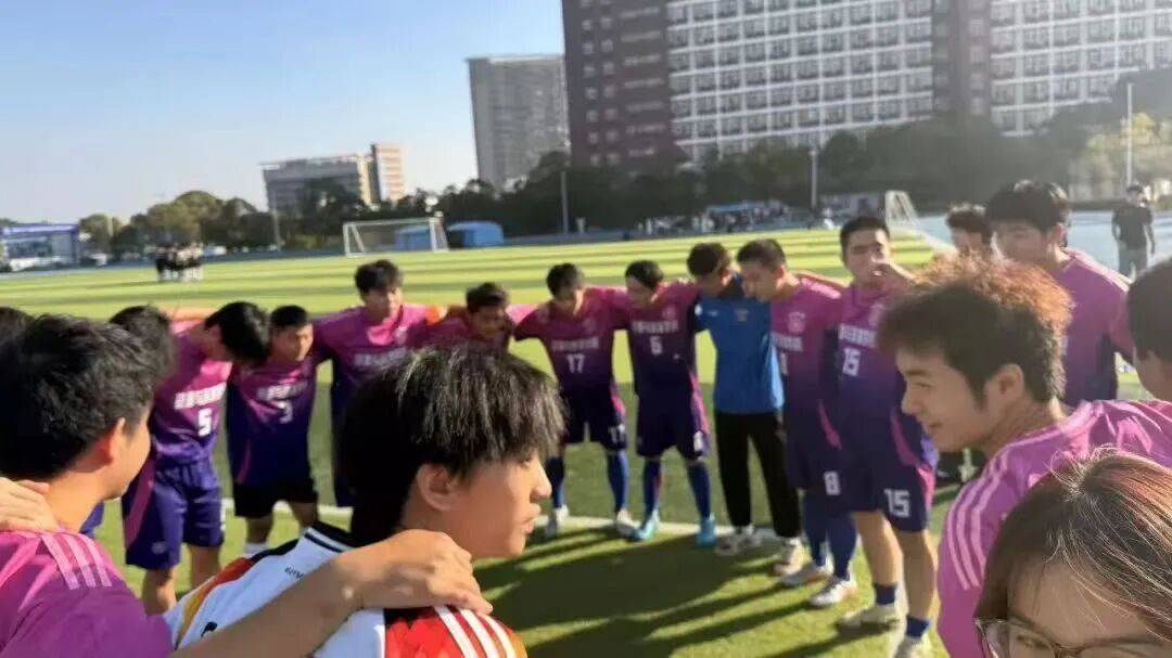 关于足球赛事精彩无限,各队实力拼搏的信息 关于足球赛事精彩无限,各队实力拼搏的信息